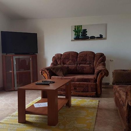 Ližnjan Apartments Nena 3* מראה חיצוני תמונה