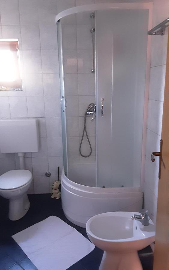Ližnjan Apartments Nena 3* מראה חיצוני תמונה