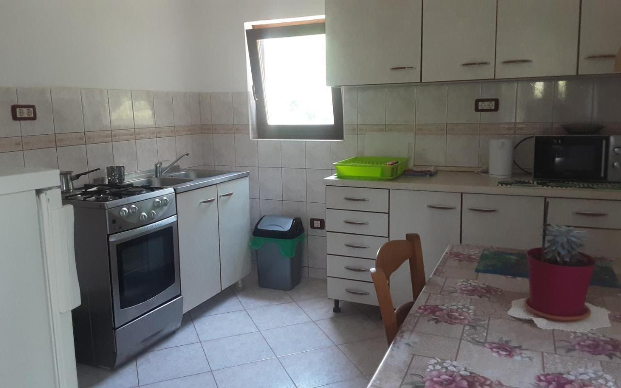 Ližnjan Apartments Nena 3* מראה חיצוני תמונה