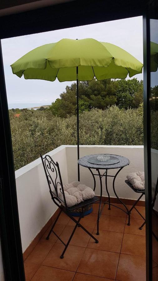 Ližnjan Apartments Nena 3* מראה חיצוני תמונה