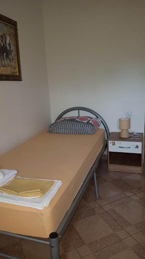 Ližnjan Apartments Nena 3* מראה חיצוני תמונה